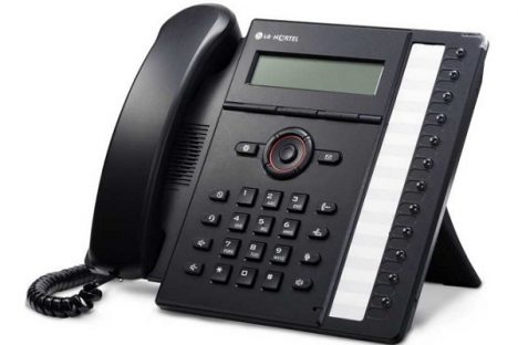 What are the features of VoIP